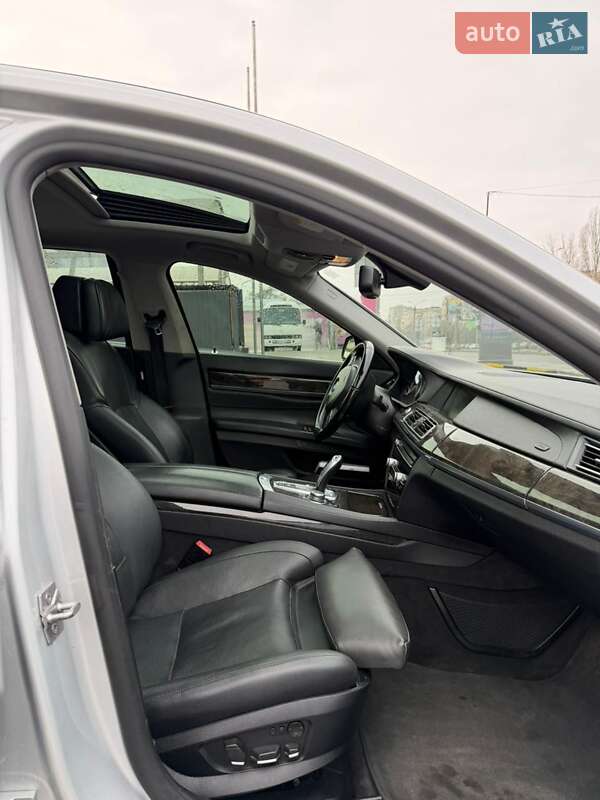 Седан BMW 7 Series 2011 в Одессе