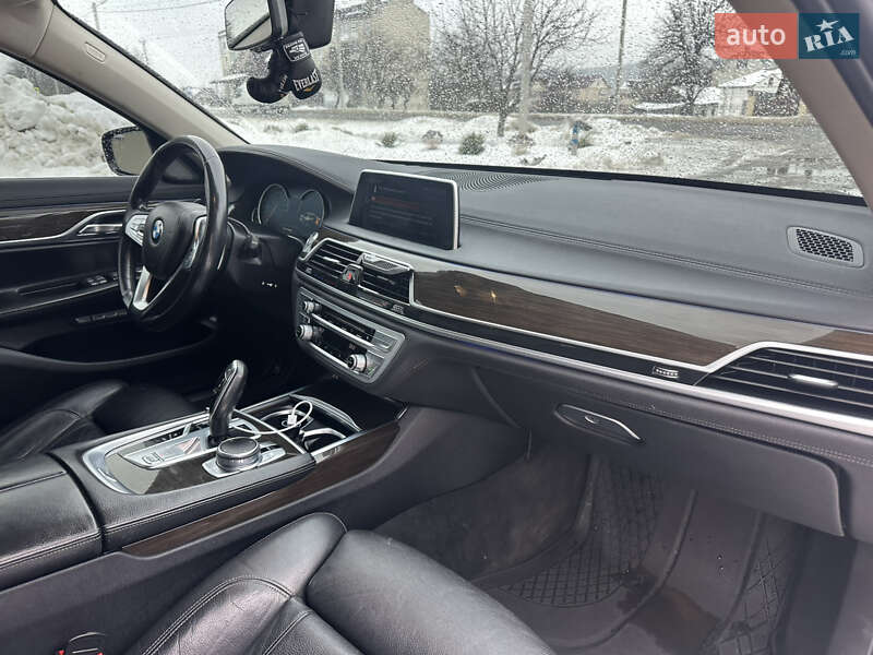 Седан BMW 7 Series 2015 в Самборе фото 14 Седан BMW 7 Series 2015 в Самборе