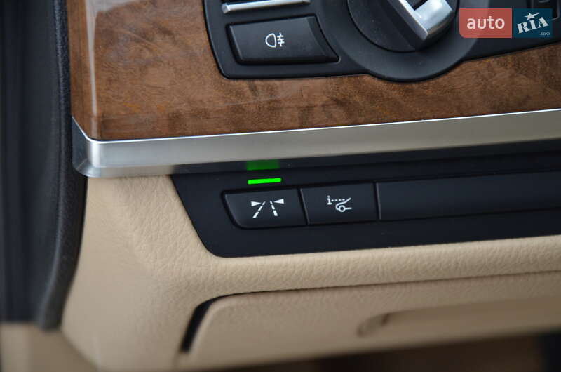 Седан BMW 7 Series 2010 в Харькове