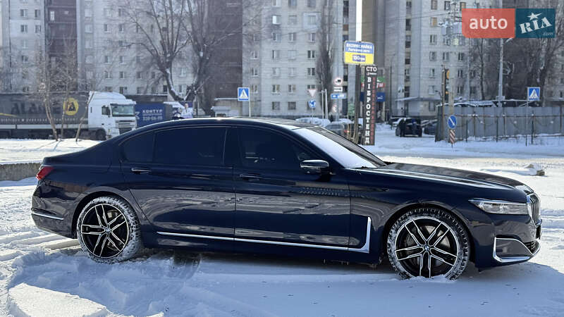 Седан BMW 7 Series 2019 в Киеве