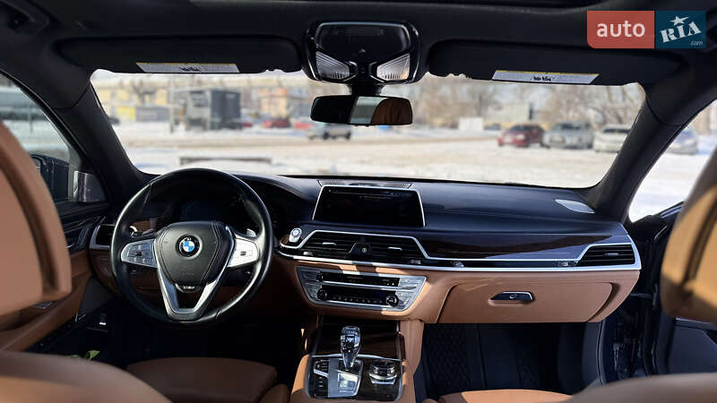 Седан BMW 7 Series 2019 в Киеве