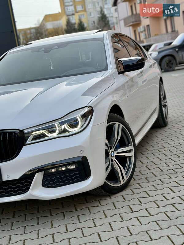 Седан BMW 7 Series 2016 в Ужгороде