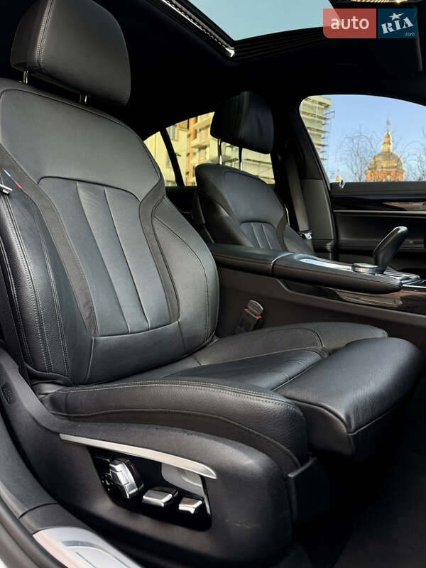 Седан BMW 7 Series 2016 в Ужгороде