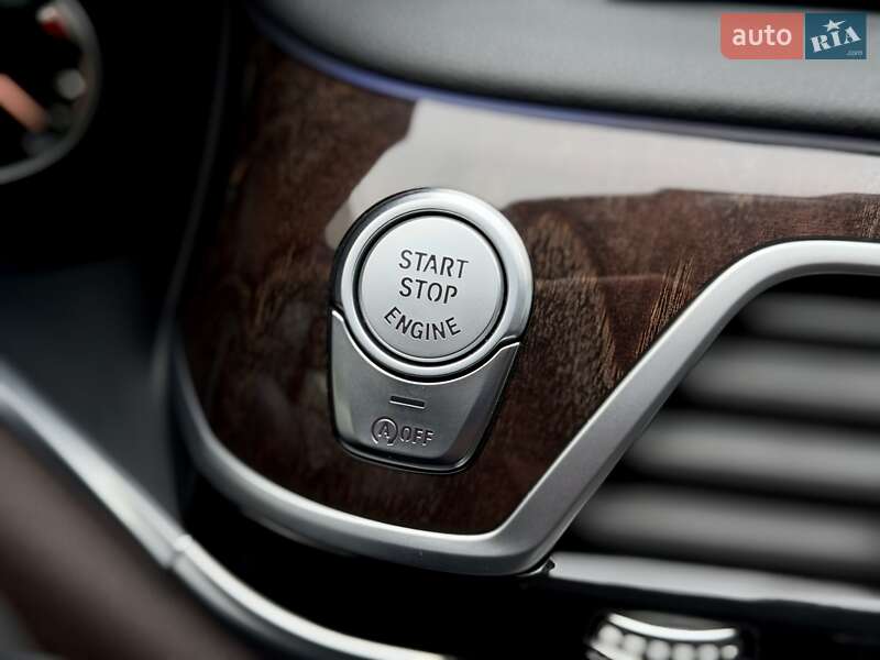 Седан BMW 7 Series 2017 в Киеве