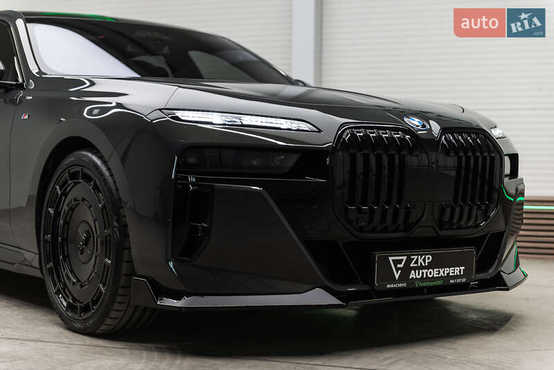 Седан BMW 7 Series 2023 в Мукачево
