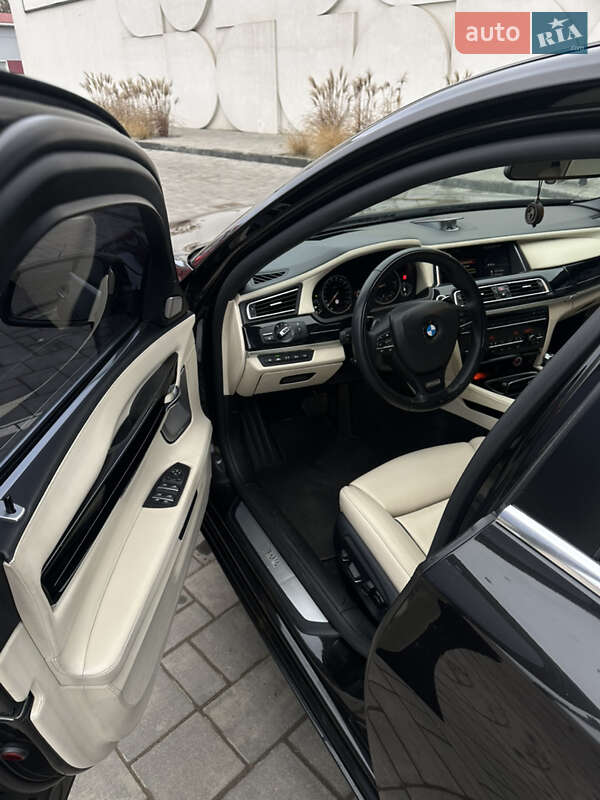 Седан BMW 7 Series 2014 в Луцке