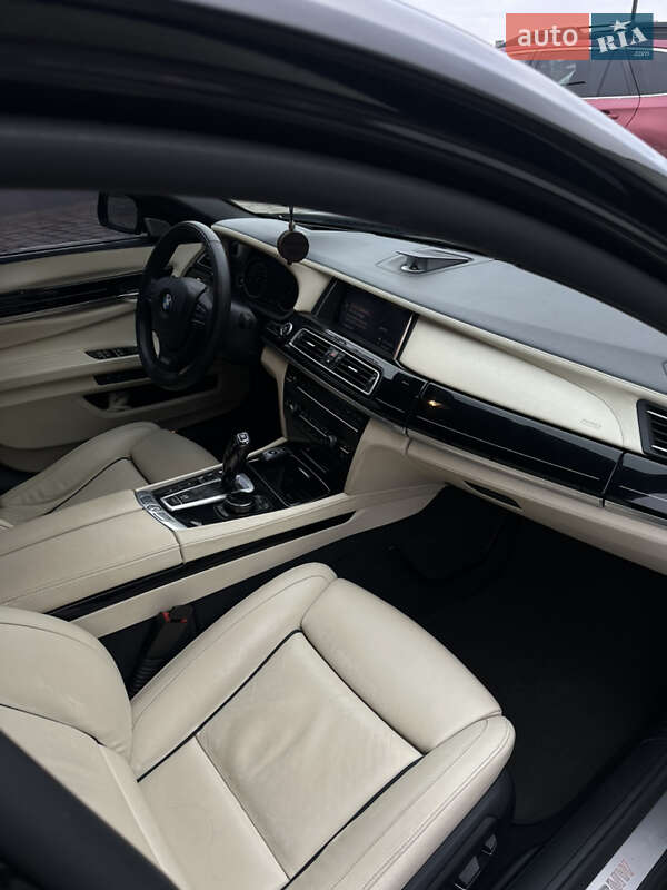 Седан BMW 7 Series 2014 в Луцке