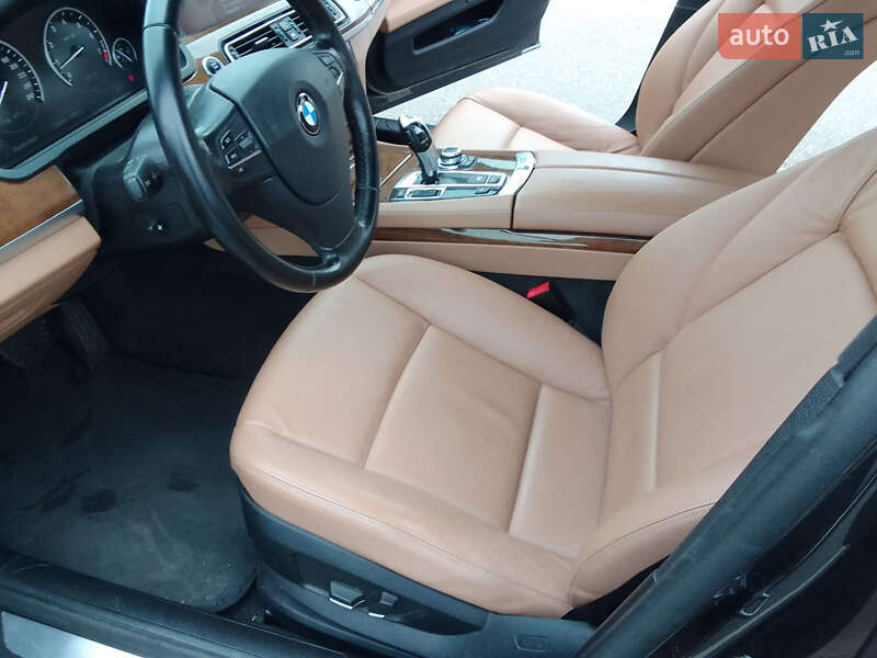 Седан BMW 7 Series 2011 в Киеве