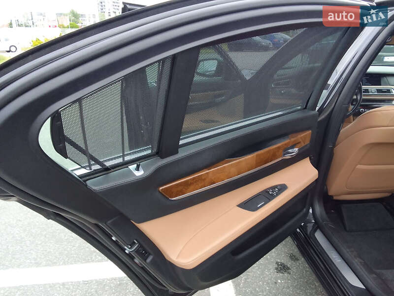 Седан BMW 7 Series 2011 в Киеве