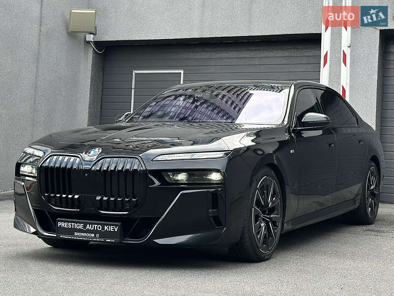 Седан BMW 7 Series 2022 в Киеве