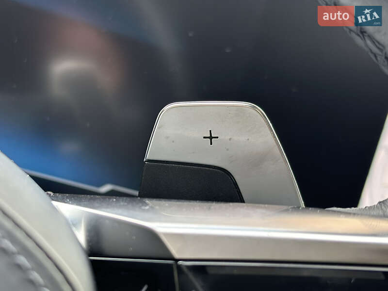 Седан BMW 7 Series 2022 в Киеве