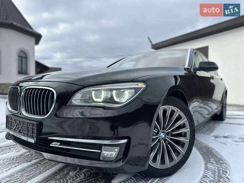 Седан BMW 7 Series 2013 в Владимире