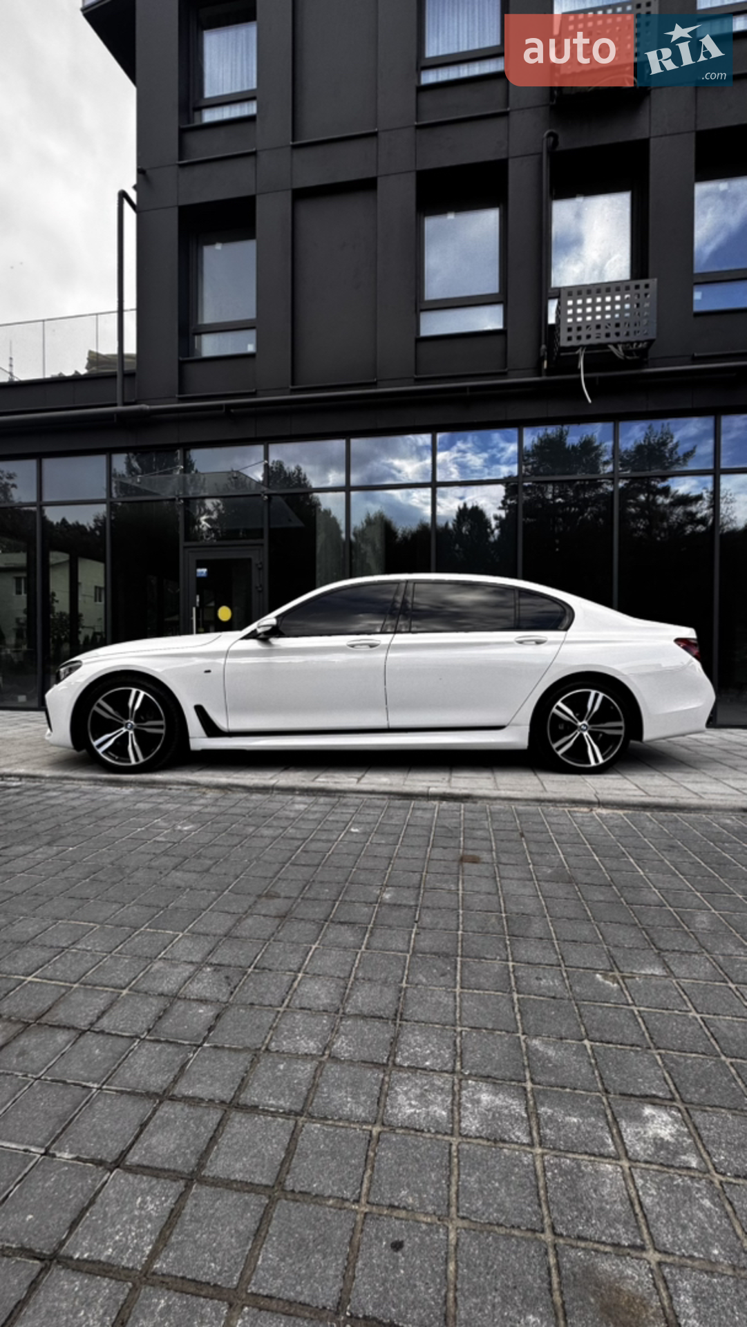 BMW 7 Series 2016 VIN WBA7E2C57GG714662 фото оголошення 11 з 53