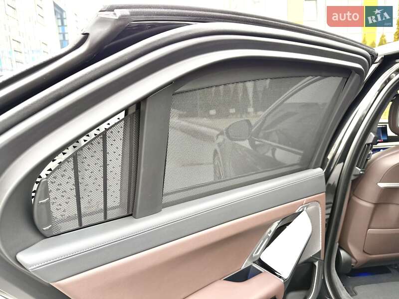 Седан BMW 7 Series 2023 в Днепре