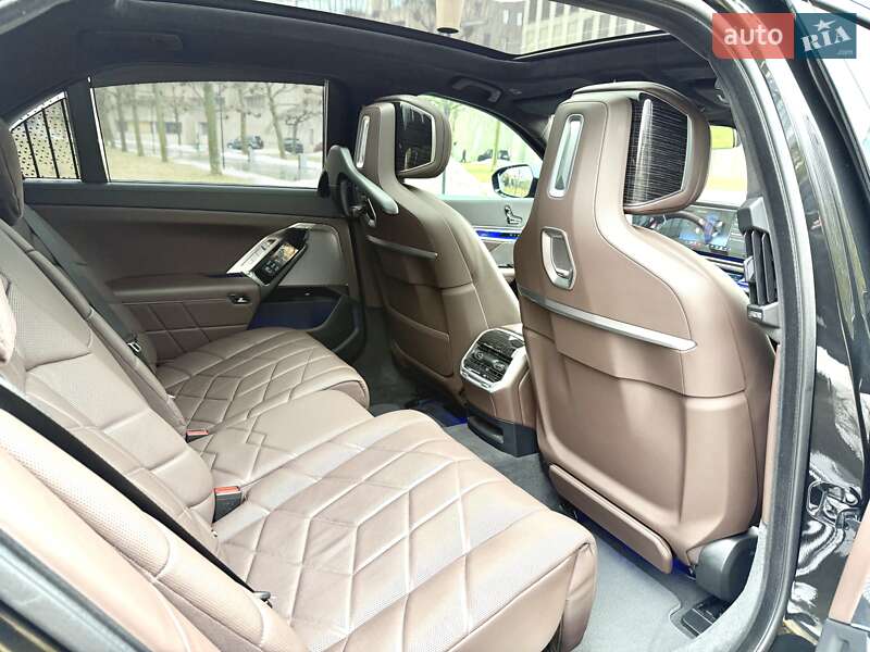 Седан BMW 7 Series 2023 в Днепре