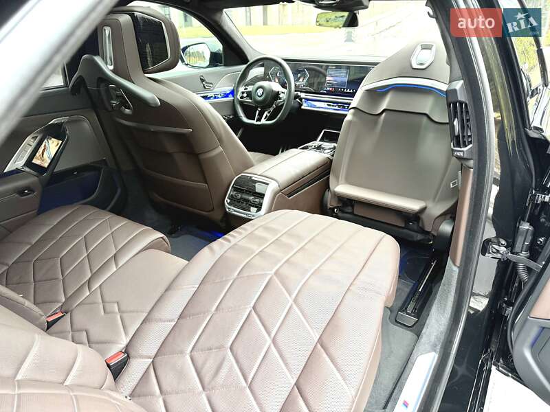 Седан BMW 7 Series 2023 в Днепре