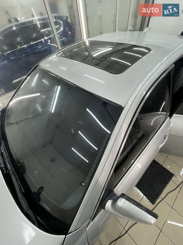 Седан BMW 7 Series 2003 в Киеве