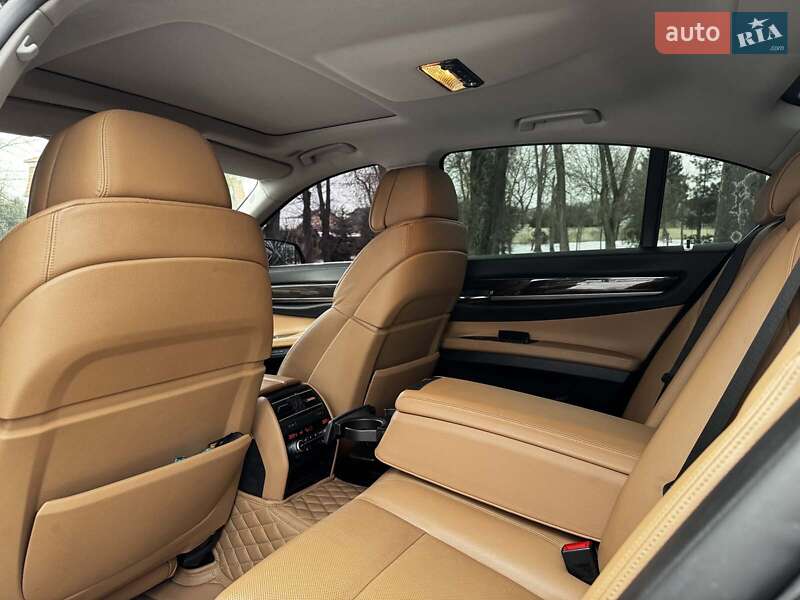 Седан BMW 7 Series 2012 в Киеве