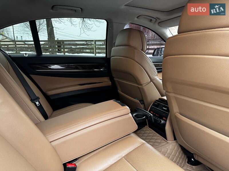 Седан BMW 7 Series 2012 в Киеве