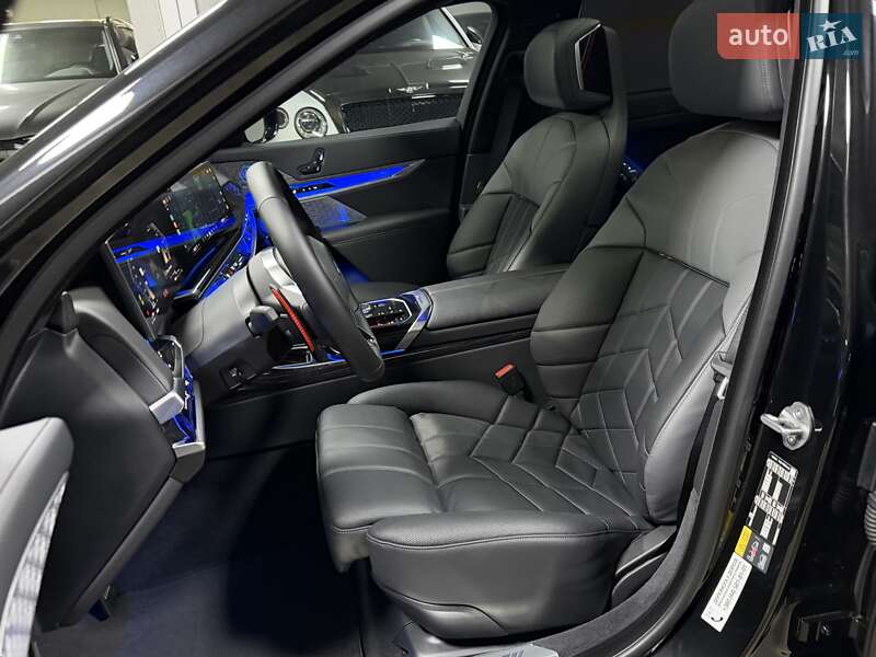 Седан BMW 7 Series 2024 в Киеве