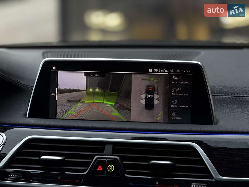 Седан BMW 7 Series 2020 в Мукачево