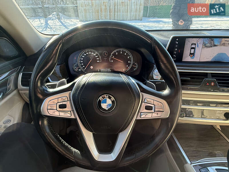 Седан BMW 7 Series 2016 в Киеве