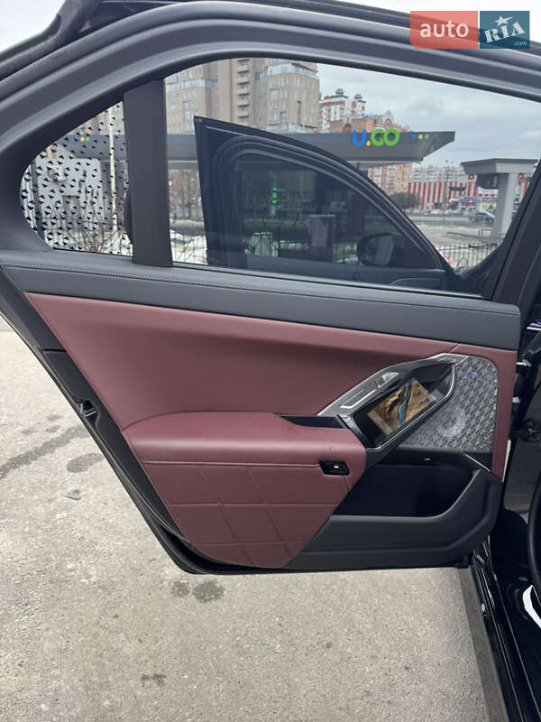 Седан BMW 7 Series 2024 в Харькове