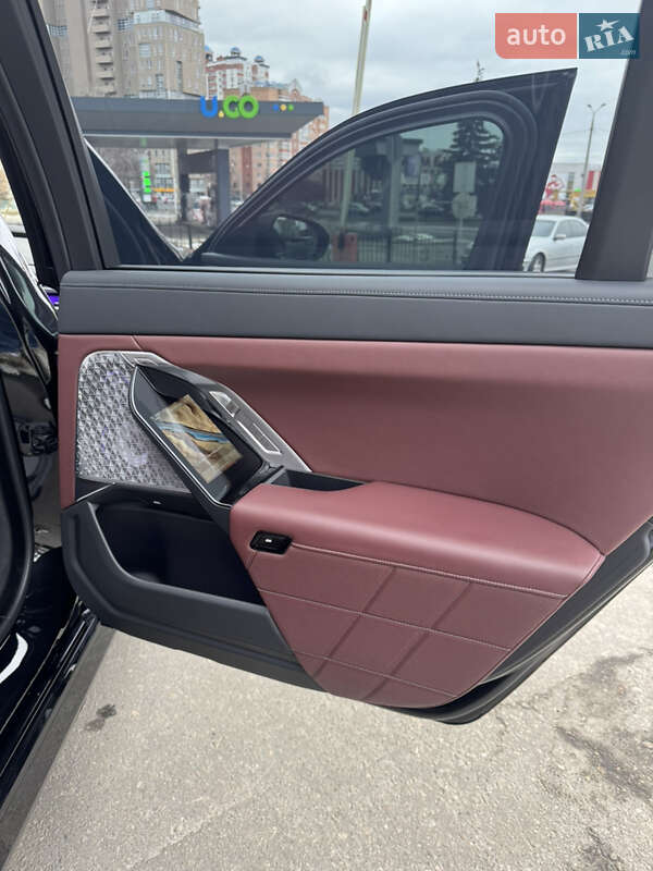 Седан BMW 7 Series 2024 в Харькове