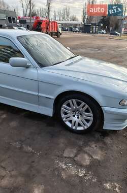 Седан BMW 7 Series 2000 в Кривом Роге
