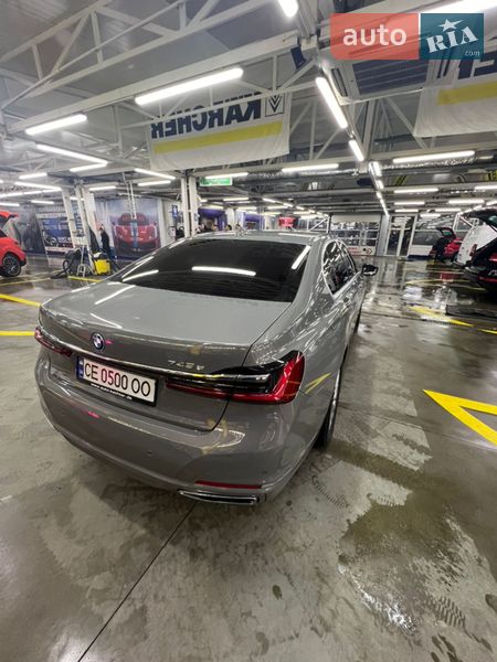 Седан BMW 7 Series 2022 в Черновцах