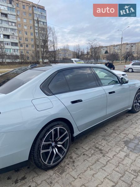Седан BMW 7 Series 2024 в Каменском