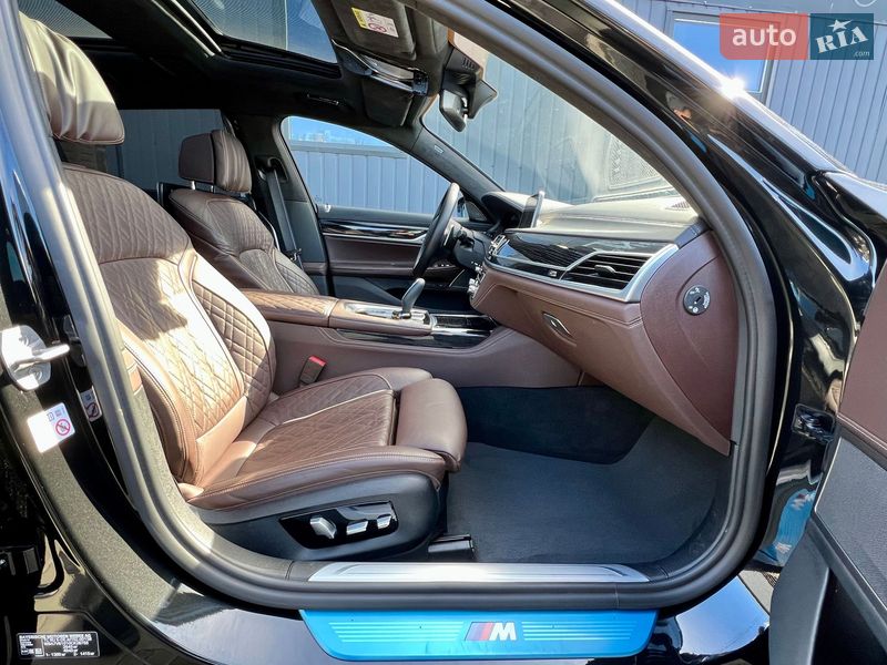 Седан BMW 7 Series 2022 в Киеве
