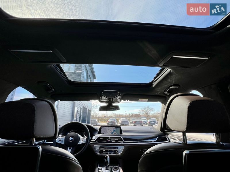 Седан BMW 7 Series 2022 в Киеве