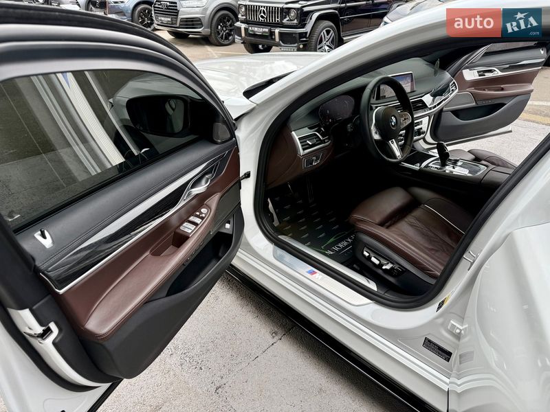Седан BMW 7 Series 2019 в Києві