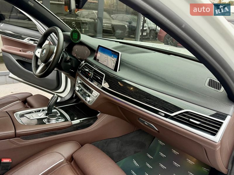 Седан BMW 7 Series 2019 в Києві