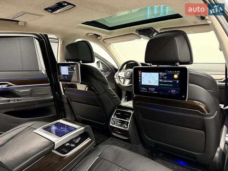Седан BMW 7 Series 2022 в Киеве