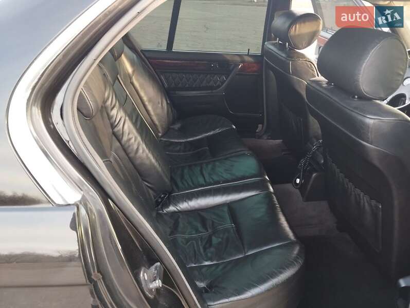 Седан BMW 7 Series 1992 в Каменском