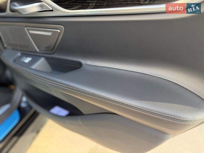 Седан BMW 7 Series 2022 в Дніпрі