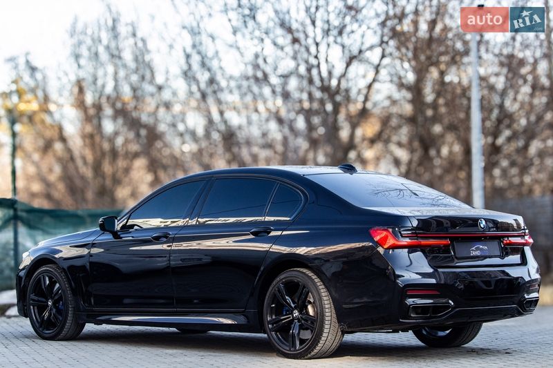 Седан BMW 7 Series 2018 в Львове