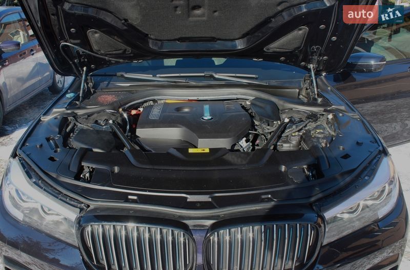 Седан BMW 7 Series 2017 в Владимире