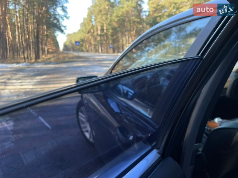 Седан BMW 7 Series 2004 в Вышгороде