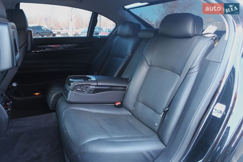 Седан BMW 7 Series 2011 в Киеве