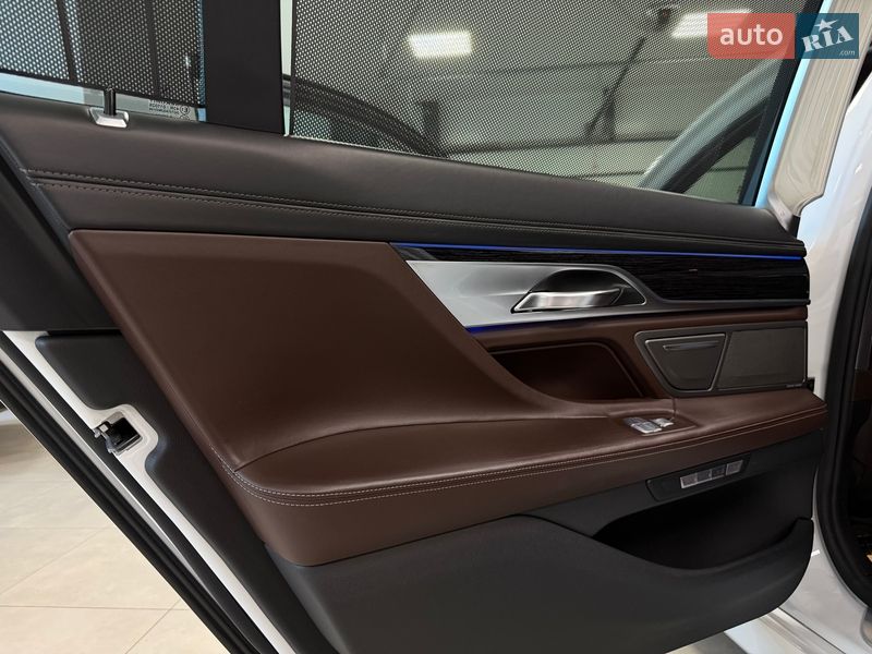 Седан BMW 7 Series 2016 в Тернополе