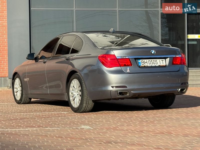 Седан BMW 7 Series 2009 в Одессе