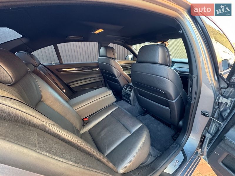 Седан BMW 7 Series 2009 в Одессе