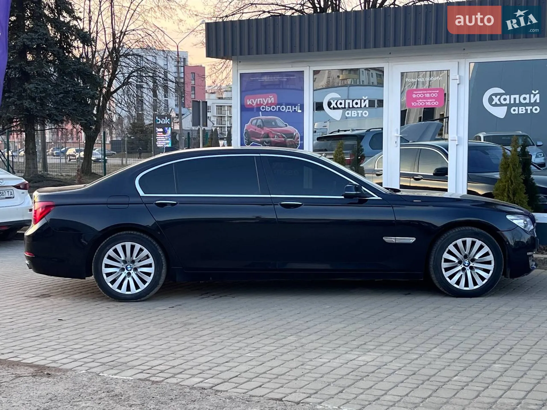 2012 BMW 7er - мініатюра 4