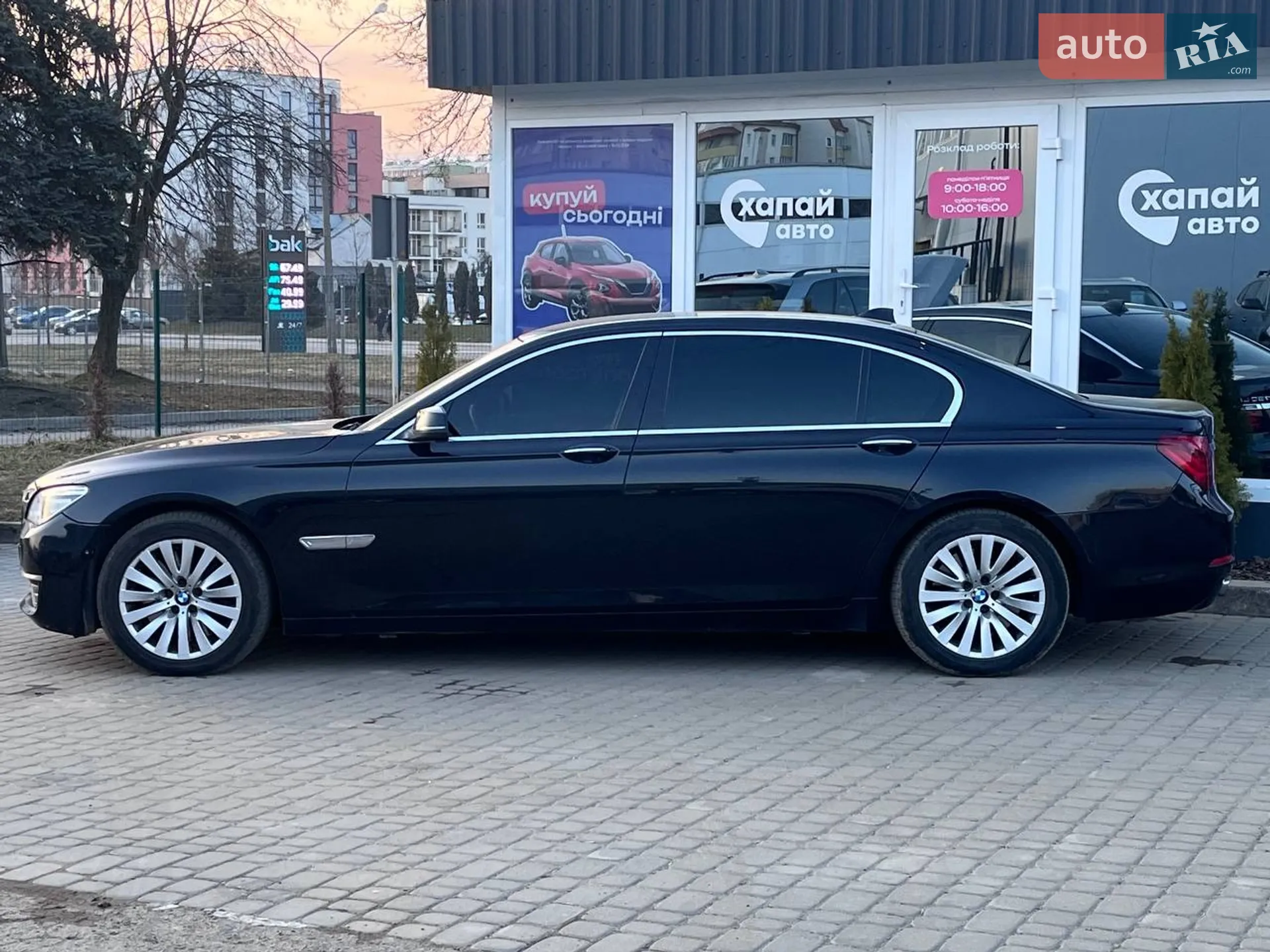 2012 BMW 7er - мініатюра 8