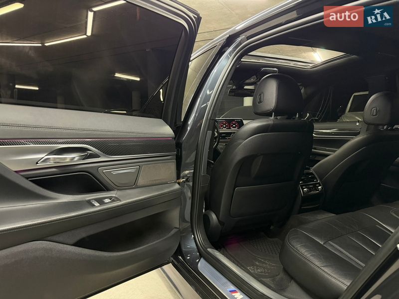 Седан BMW 7 Series 2015 в Одессе