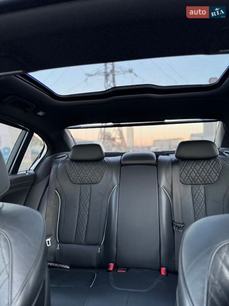 Седан BMW 7 Series 2019 в Киеве