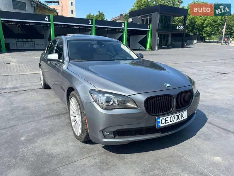 Седан BMW 7 Series 2011 в Чернівцях